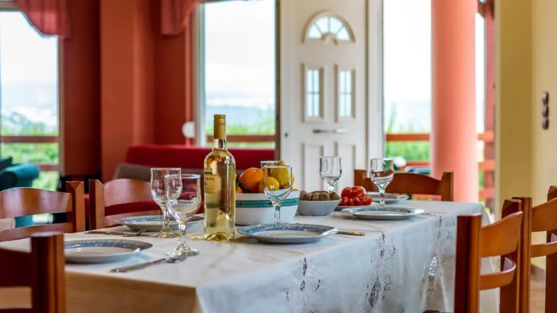 Villa Helen 200m from the beach in Tersanas