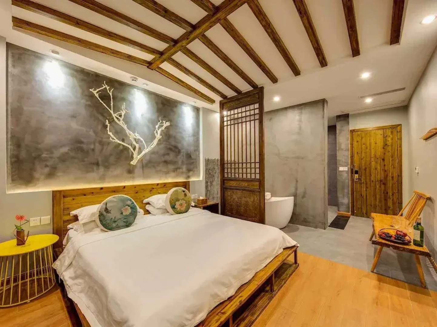 Wanruoguli Inn