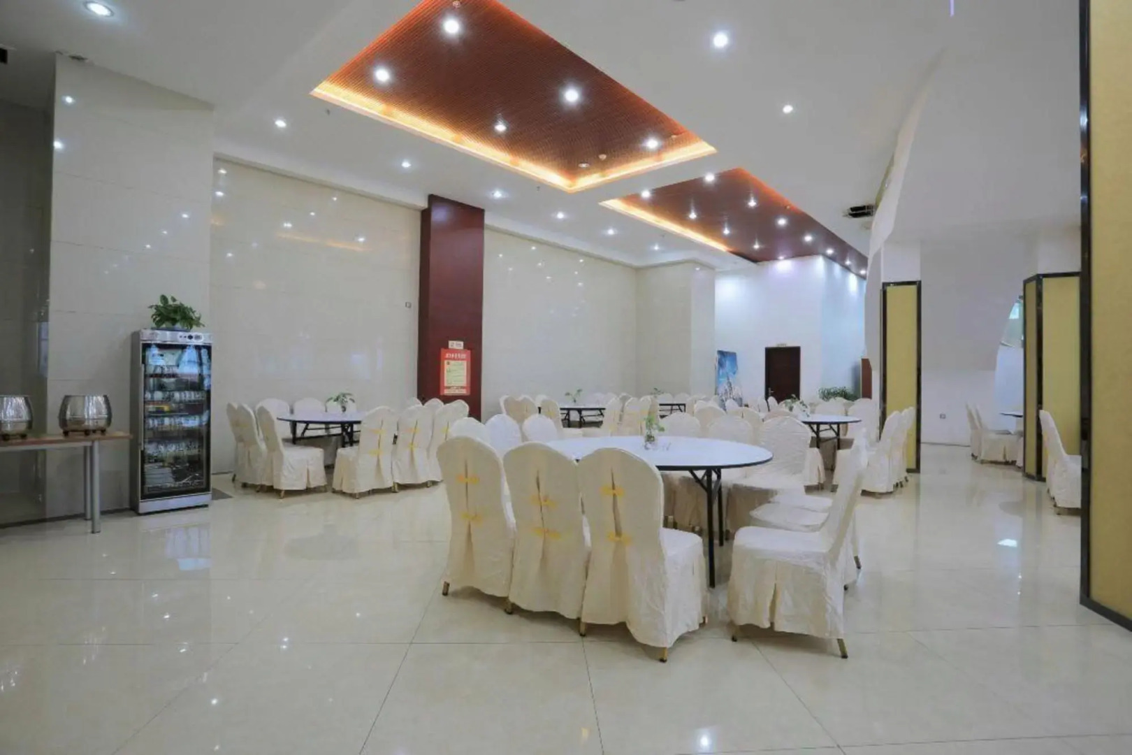 Xunhao International Hotel