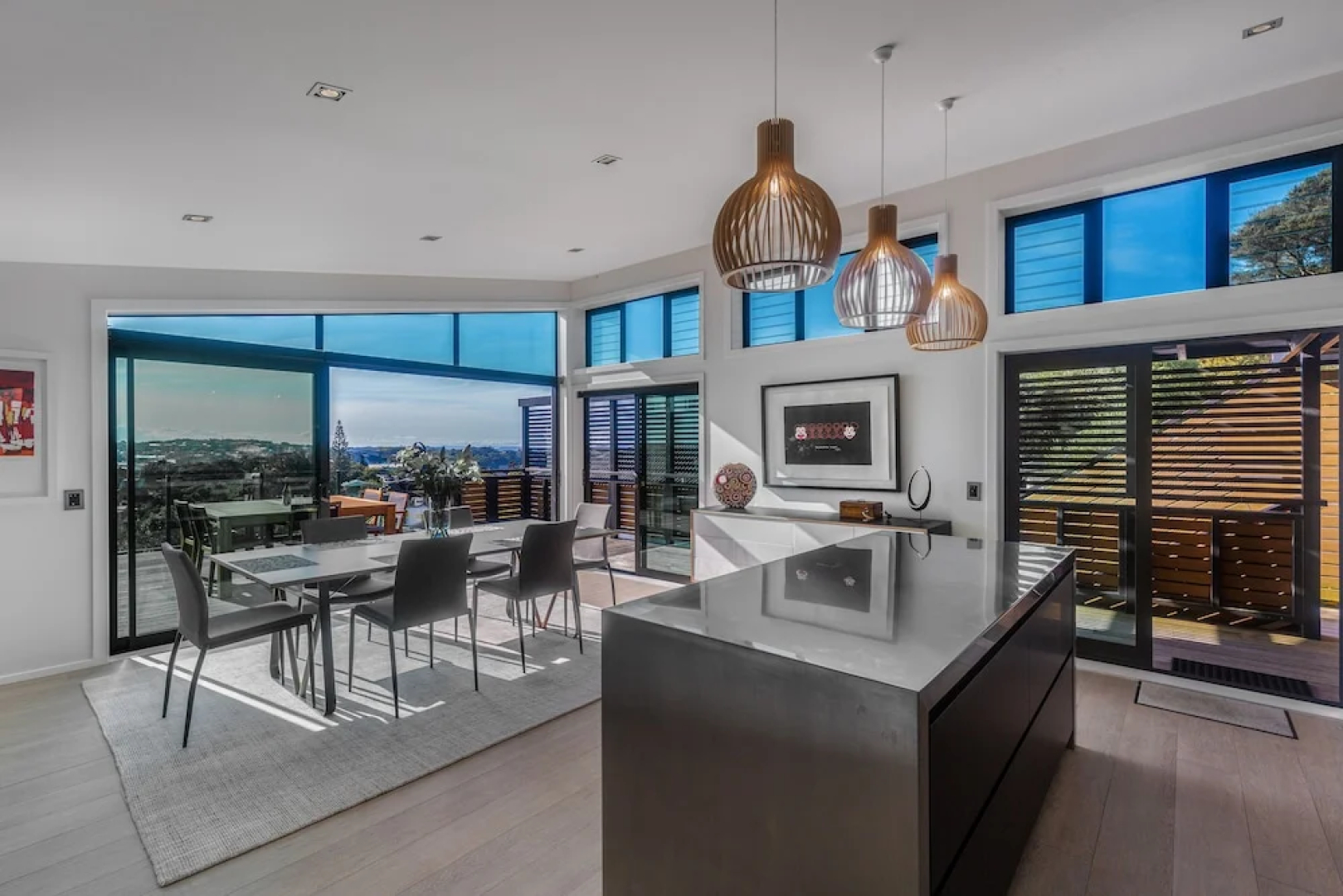 Taonga with panoramic sea views