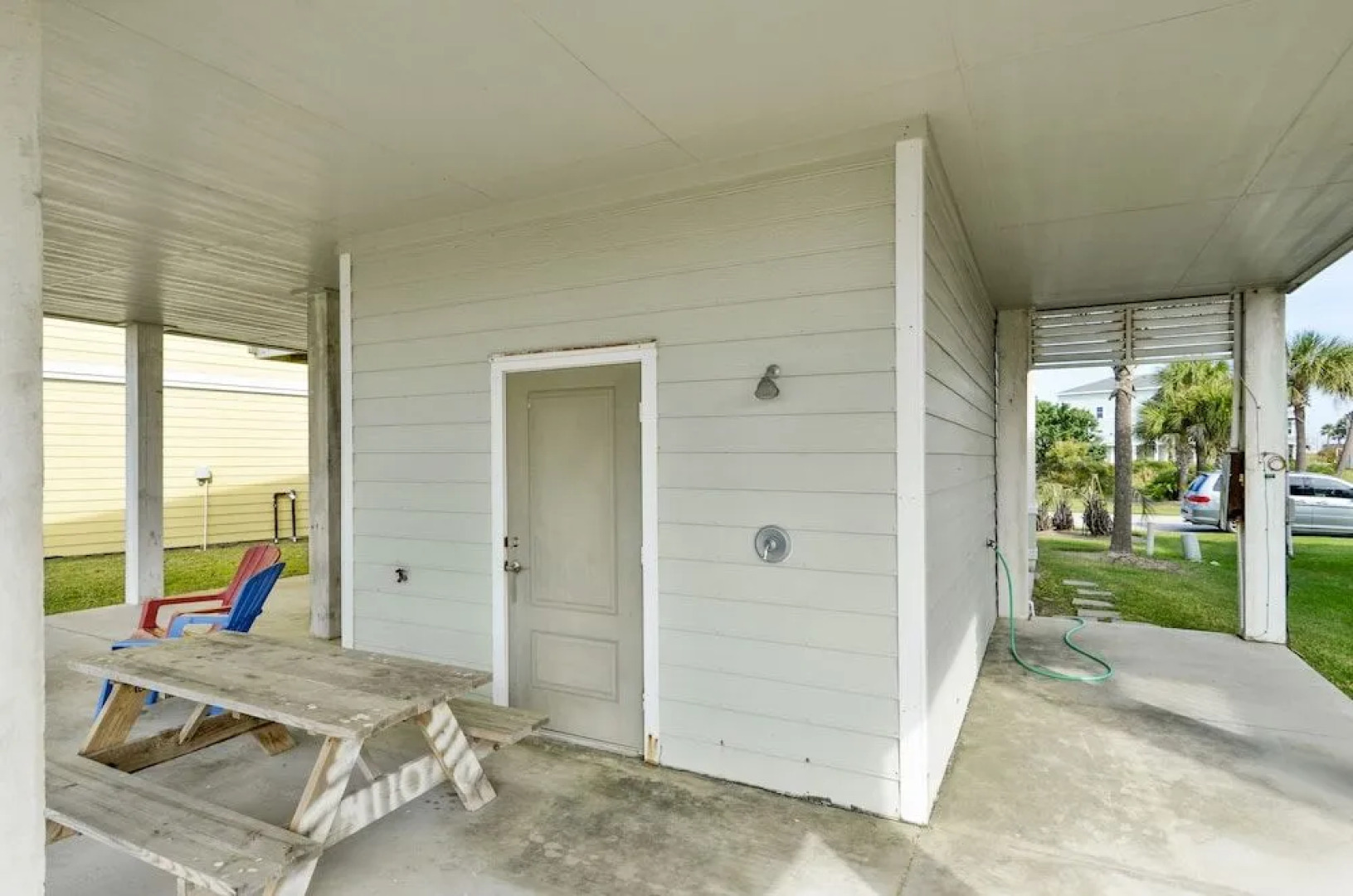 Beach Blast 3 Br home by RedAwning