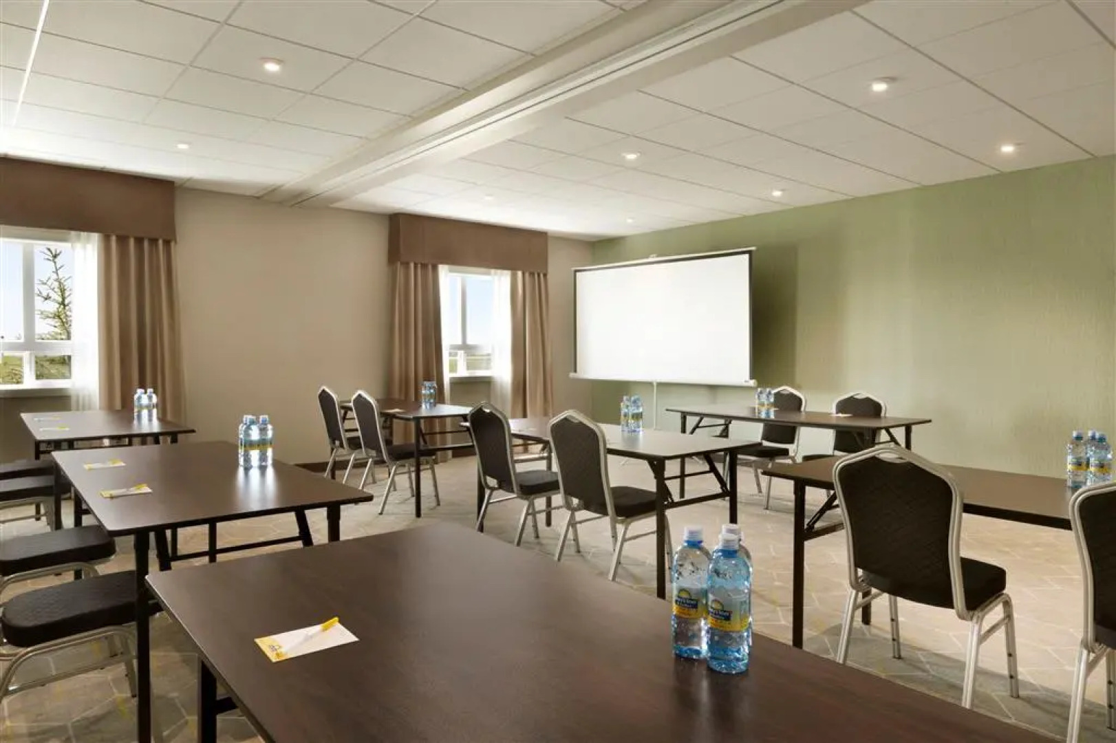 Fairfield Inn & Suites by Marriott Airdrie