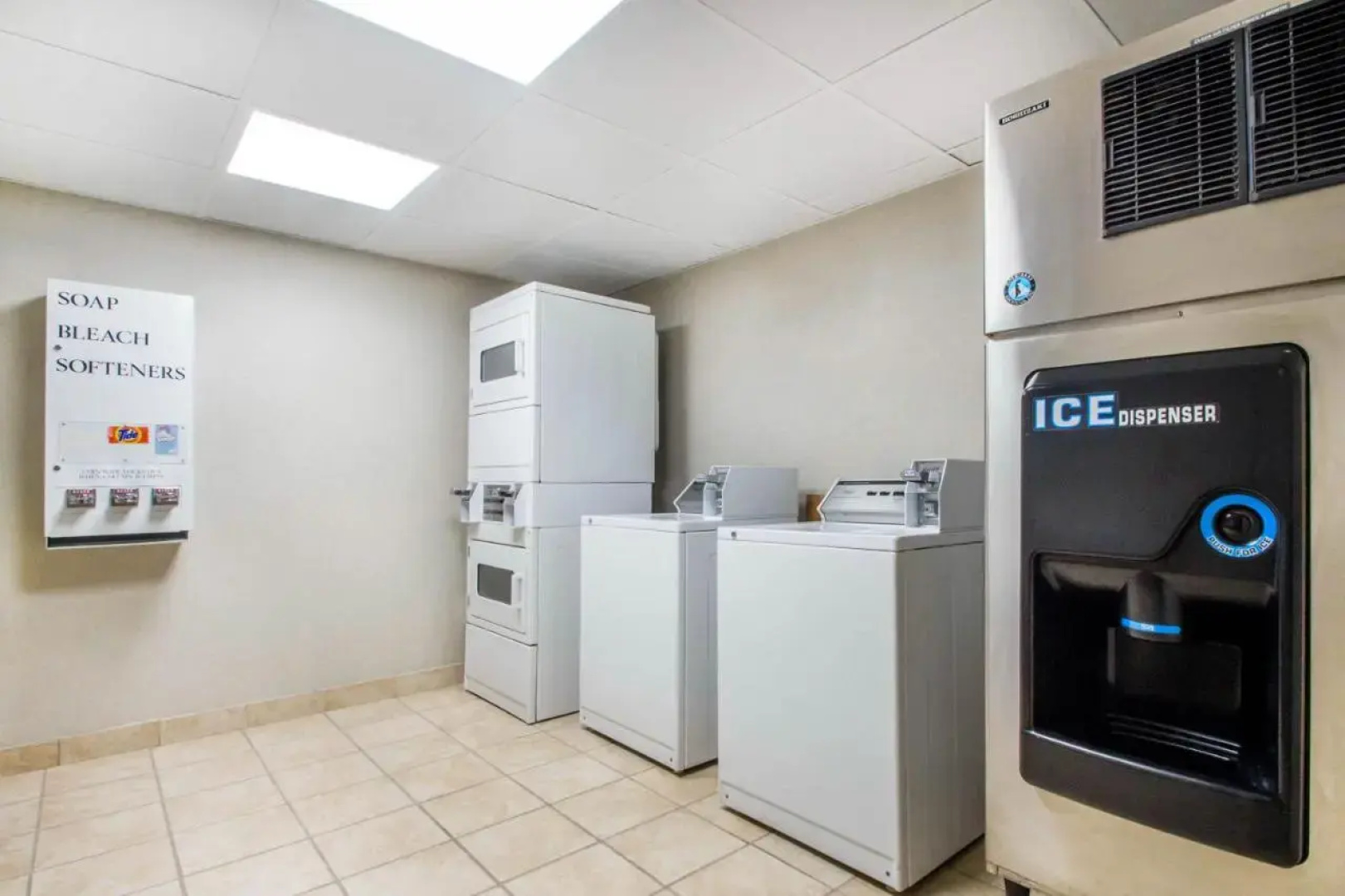 Holiday Inn Express and Suites Albany Airport Wolf Road