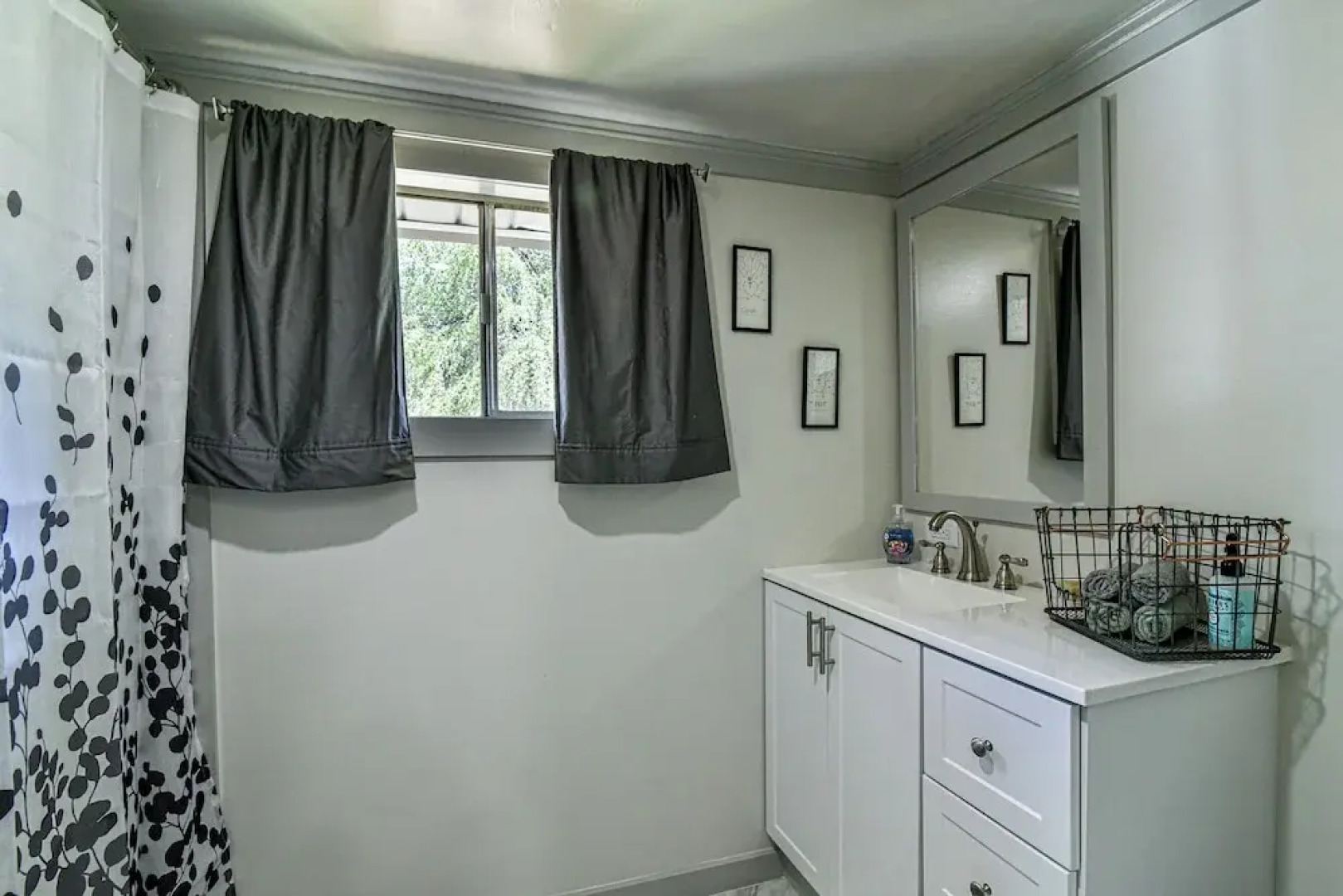 The Spruce House Cozy Home in Swannanoa