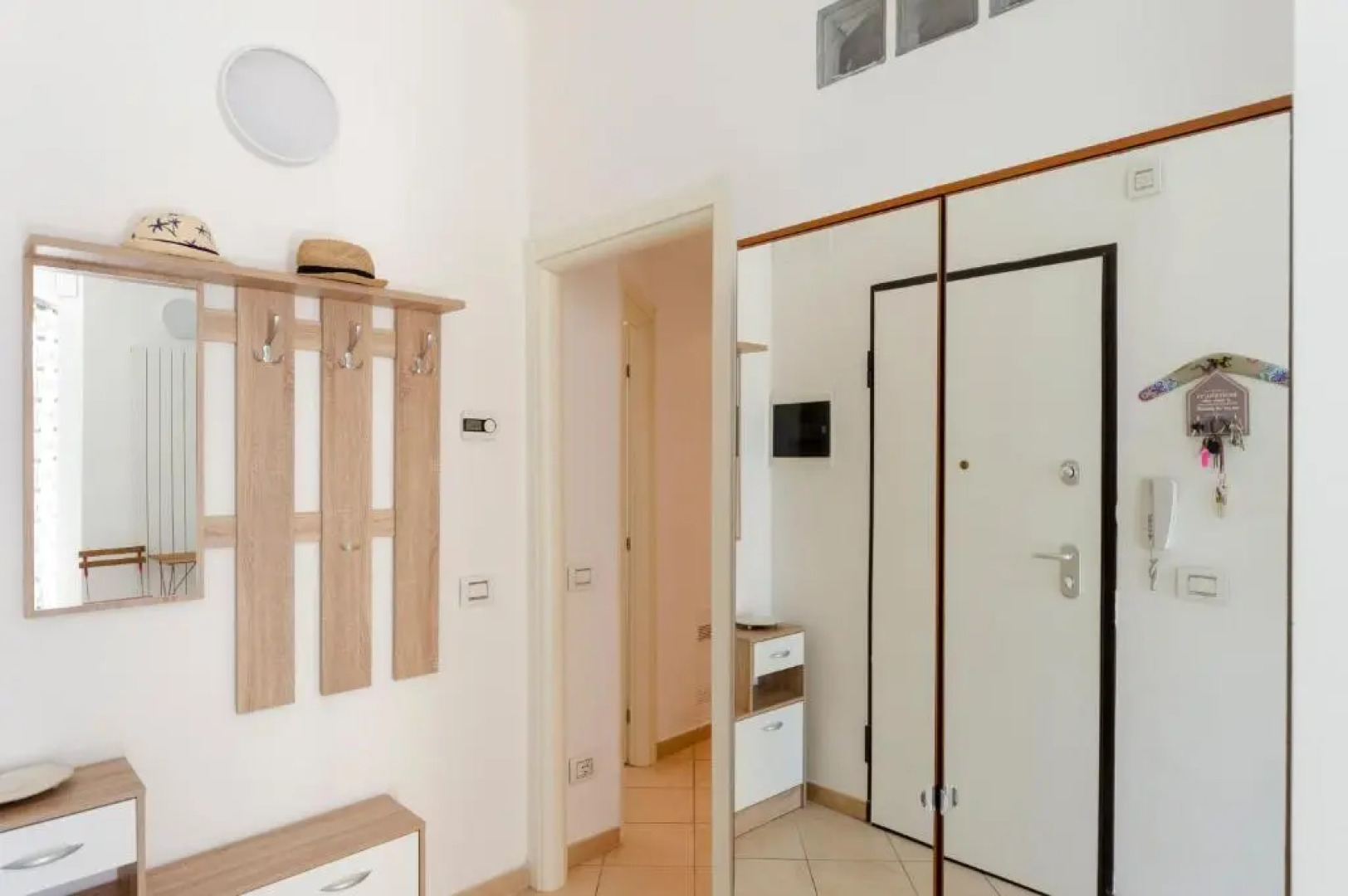 JOIVY Apt For 6, Near Centre, Beach And Train Station