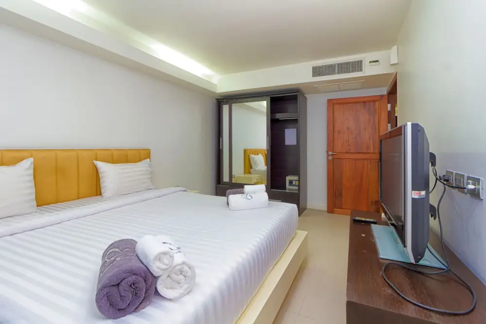 Karon Butterfly House