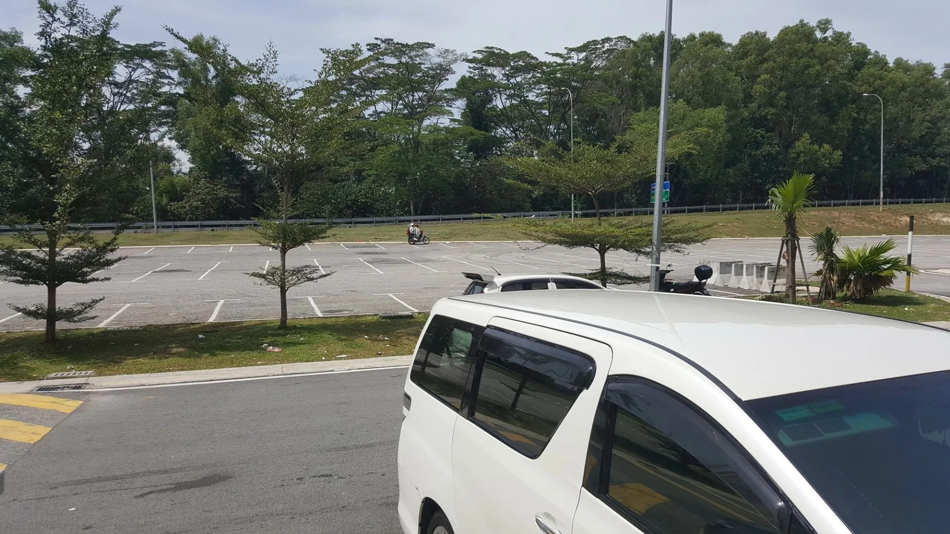 9 Square Hotel - Sri Kembangan
