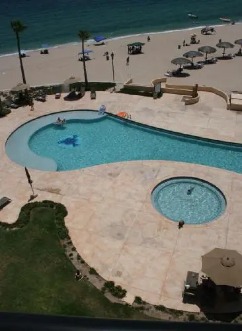 Sea-esta Condo On The Beach