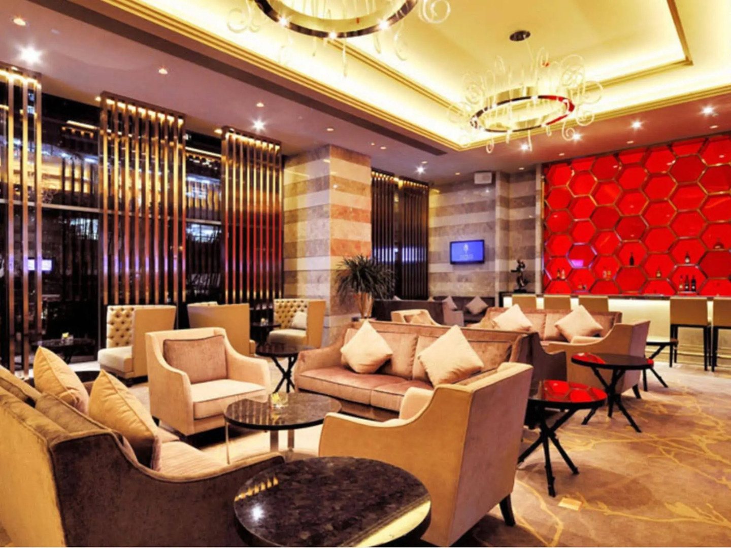 Royal Suites & Tower