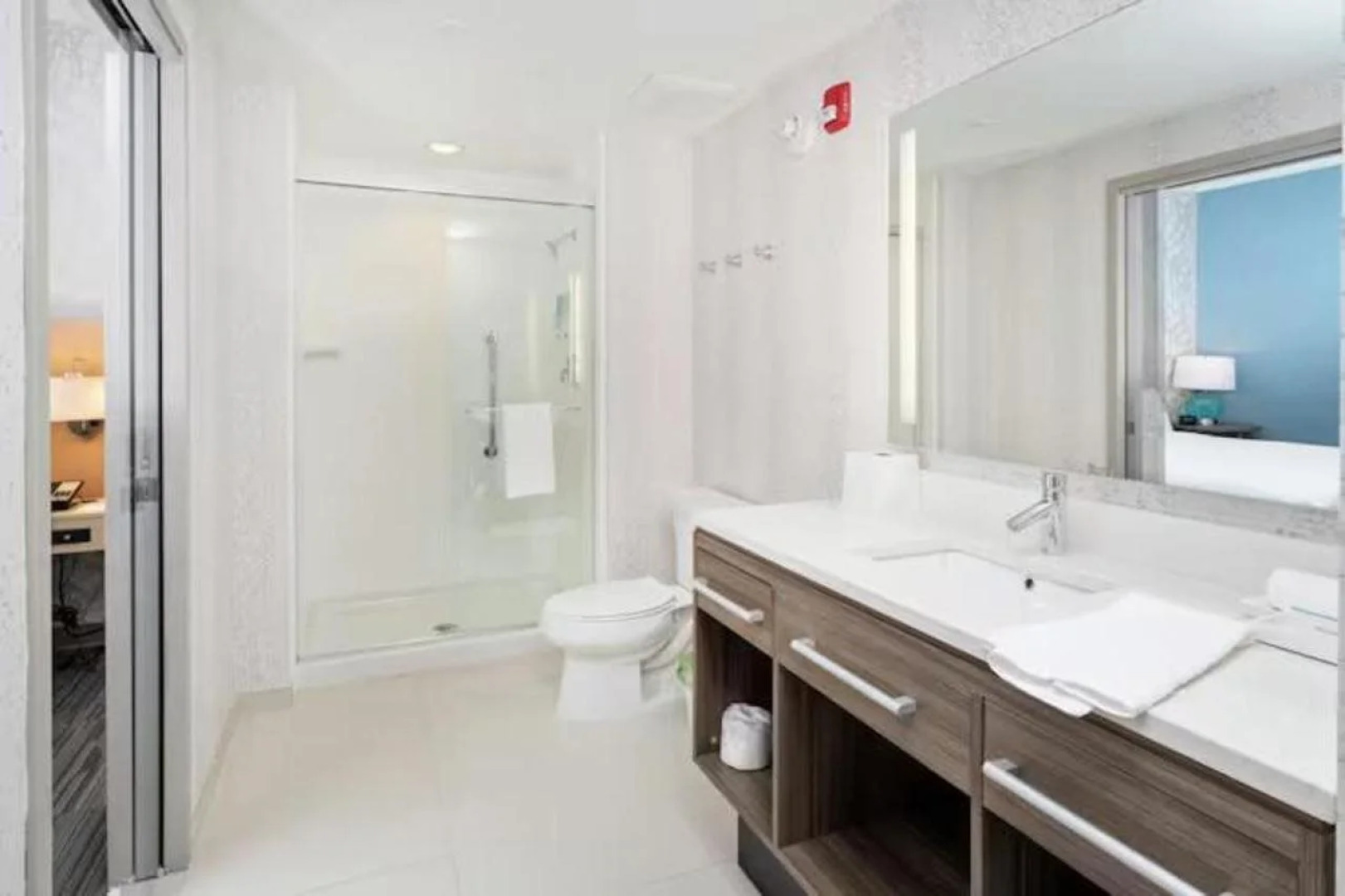 Home2 Suites by Hilton Newark Airport