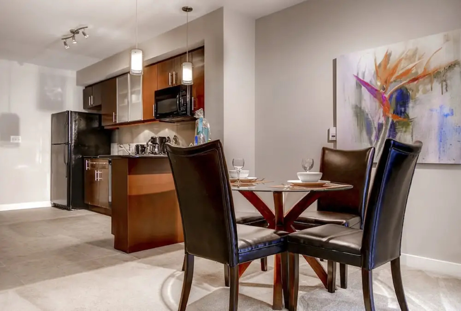 Global Luxury Suites Bridgepoint Circle