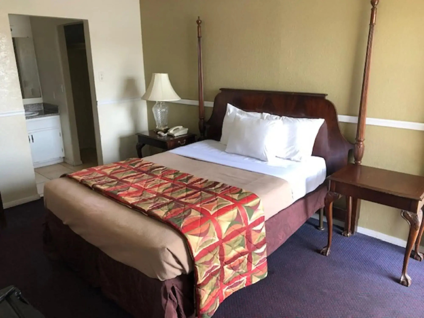 American Executive Inn