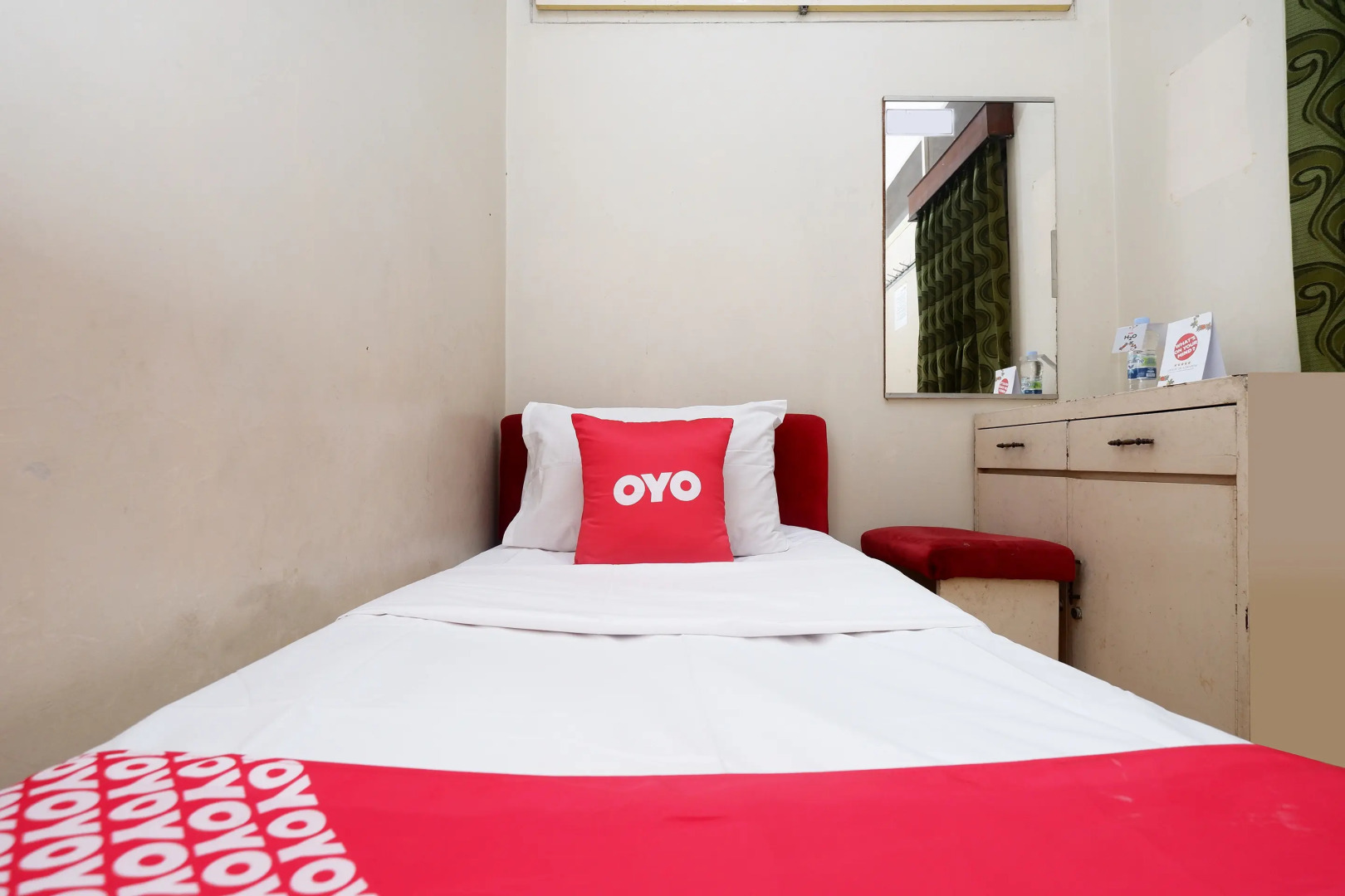 OYO 1843 Cahya Nirwana