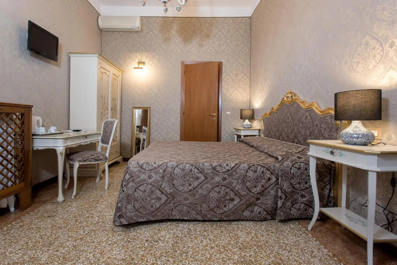 Hotel Mezzo Pozzo