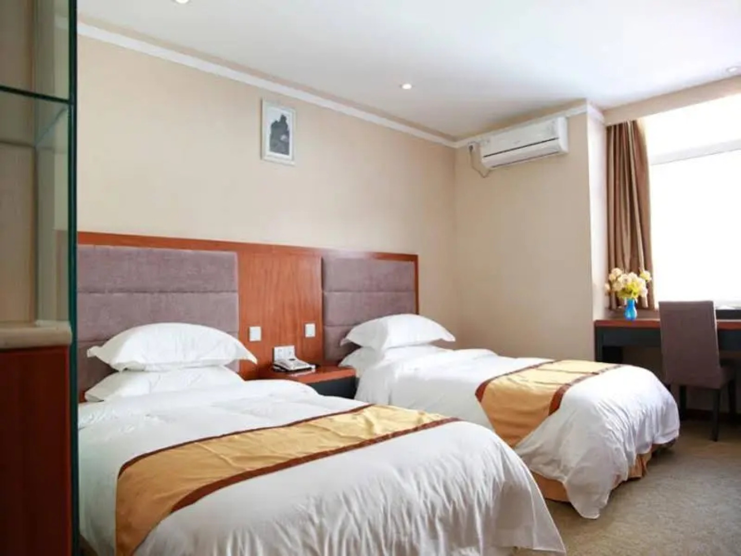 Express 318 Motel Dan Ba