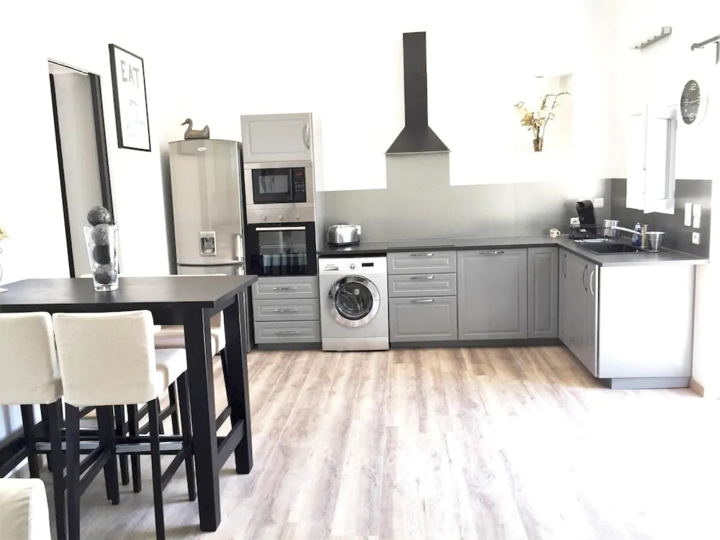 House With 2 Bedrooms in Venasque, With Wonderful Mountain View, Pool