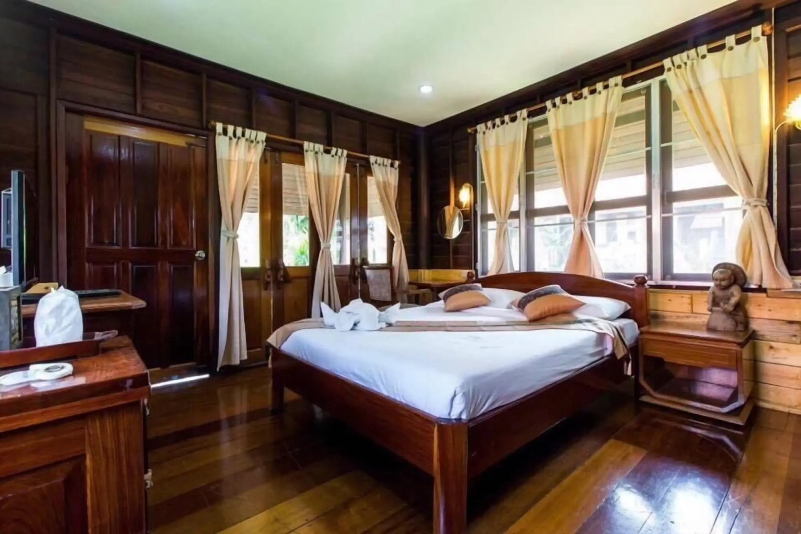 Khaothone River View Resort