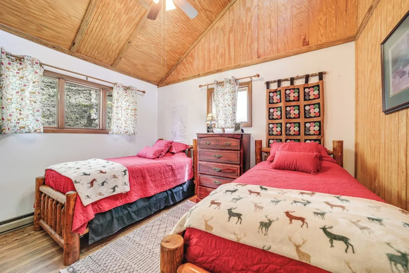 Creekside Cabin w/ Deck & Grill in Whittier!