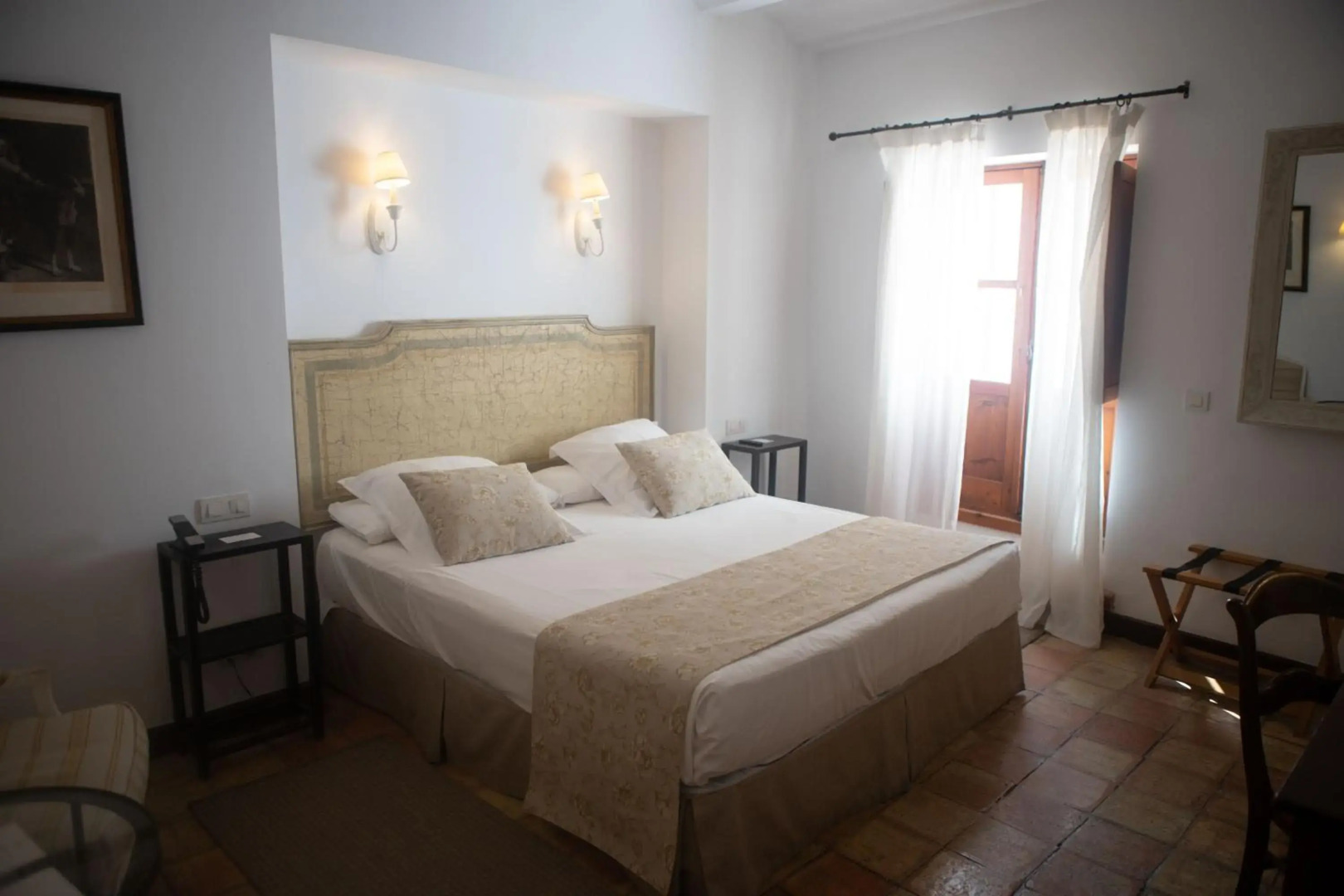 Hotel Puerta de la Luna