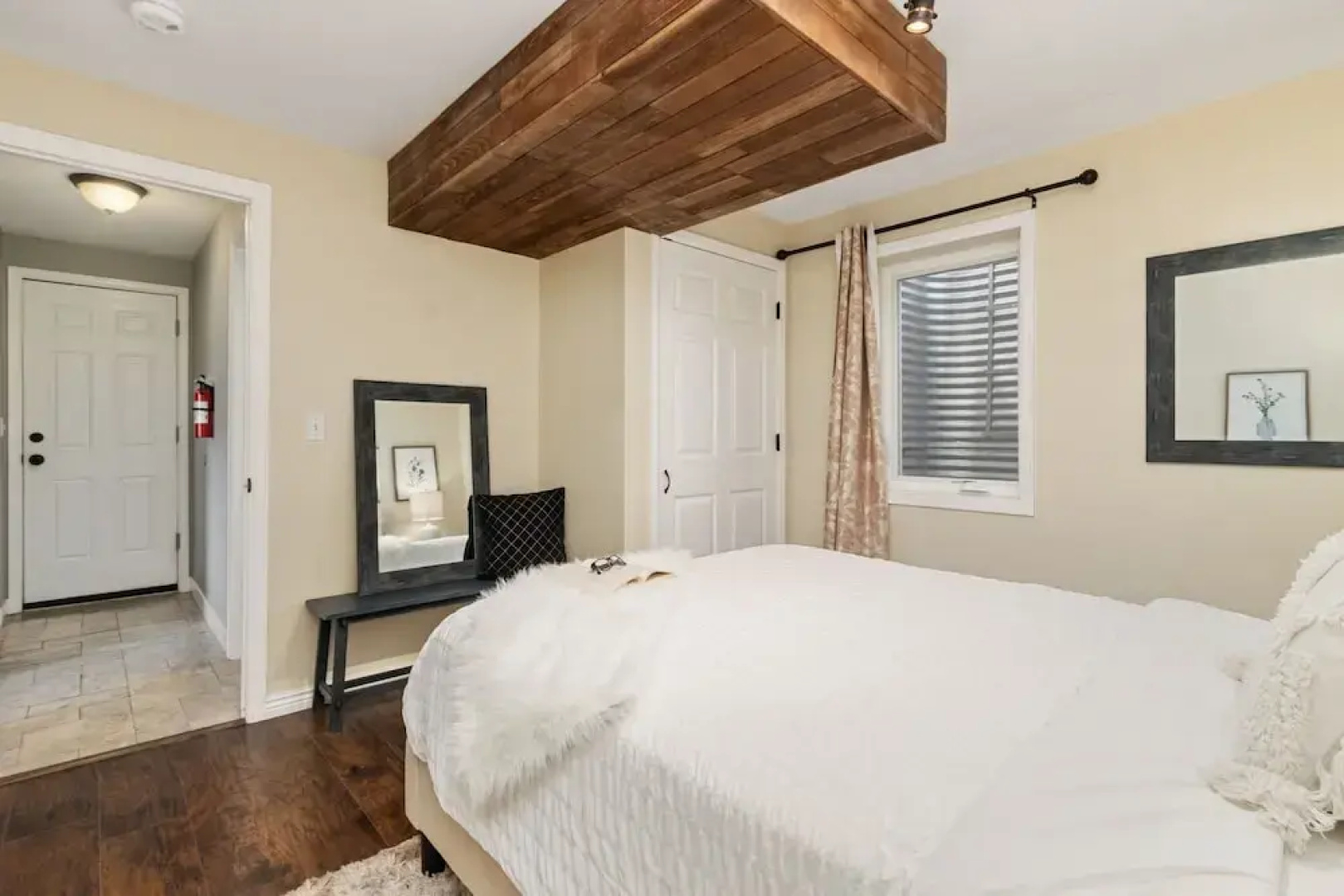 Hidden Valley Retreat Quiet Escape w/ Mtn Views!