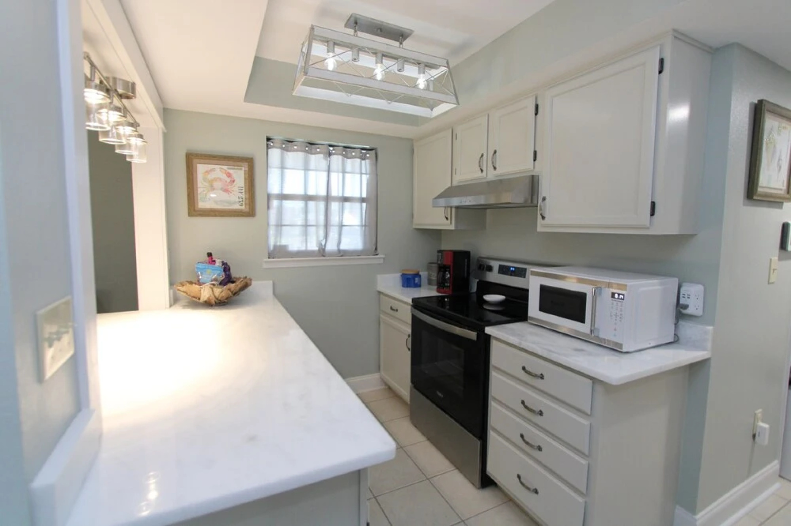 The Peaceful One 3 Bedroom Home by Redawning