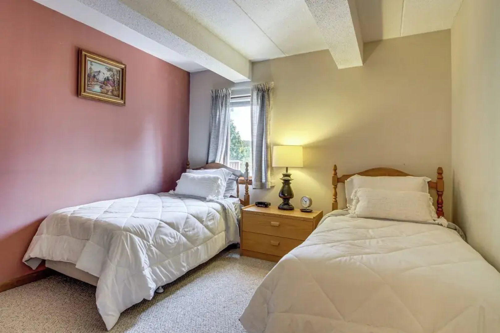 'bearfoot Apres' Mtn-view Condo < 1 Mi to Mt Snow!
