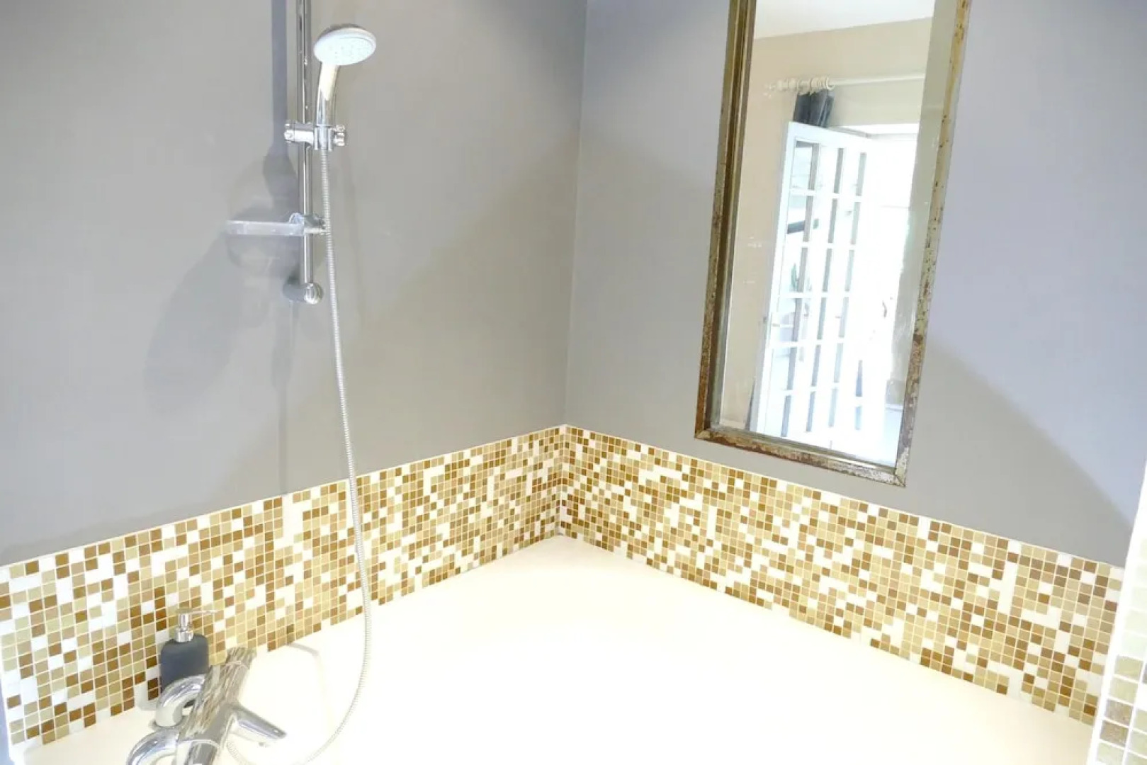 House With 6 Bedrooms in Saint Denis D'oléron, With Enclosed Garden an