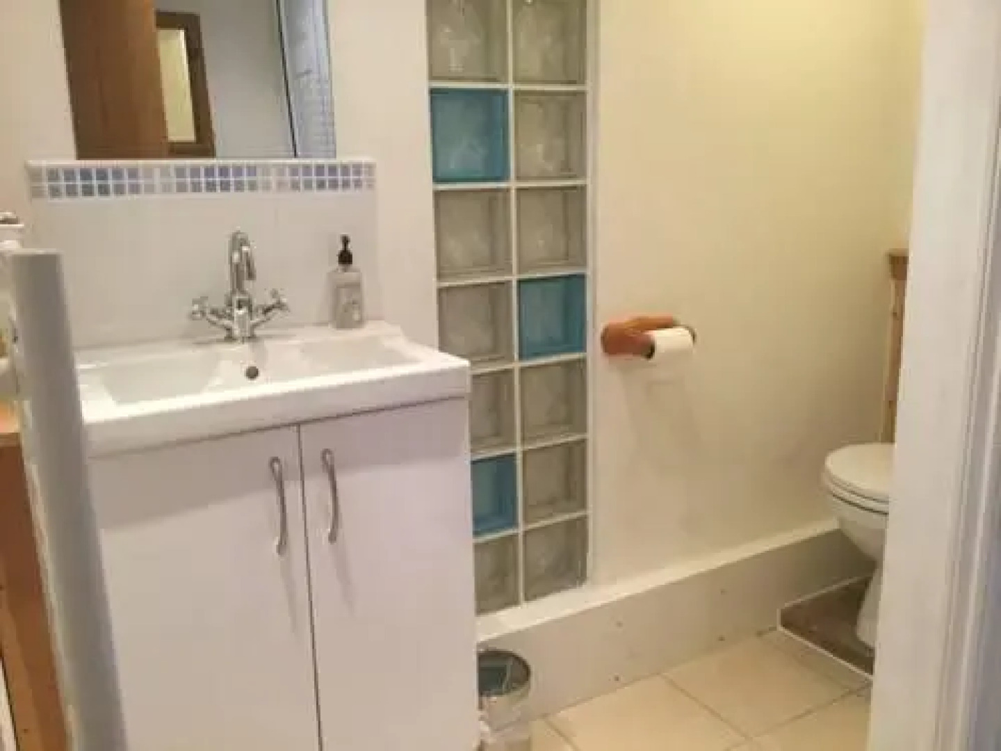 Henwick House Bed and Breakfast