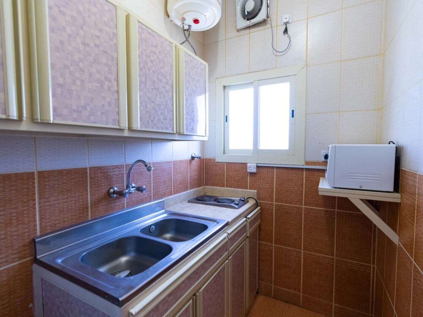 OYO 545 Golden Galaxies Furnished Units