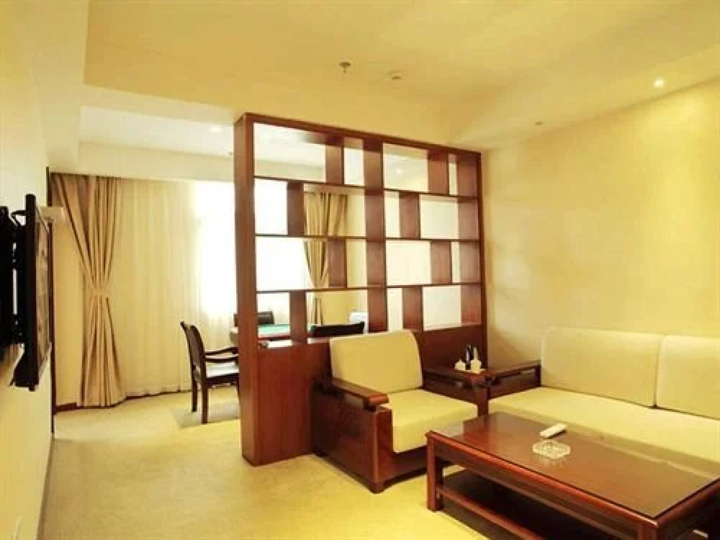 GreenTree Inn Ningbo Jiangbei Zhuangqiao Train Stn Exp Htl