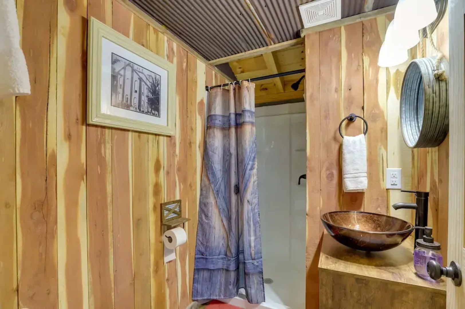 Rustic Caledonia Cabin Near State Parks & Boating!