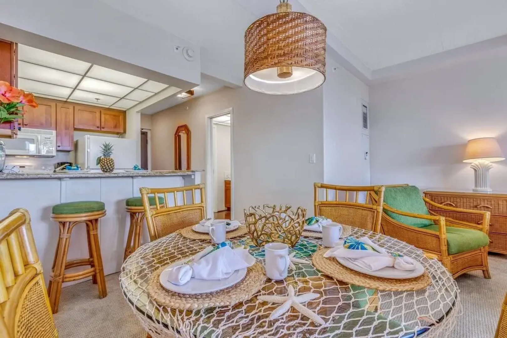 Whaler 6th Floor Oceanview Studio 0 Bedroom Condo by Redawning