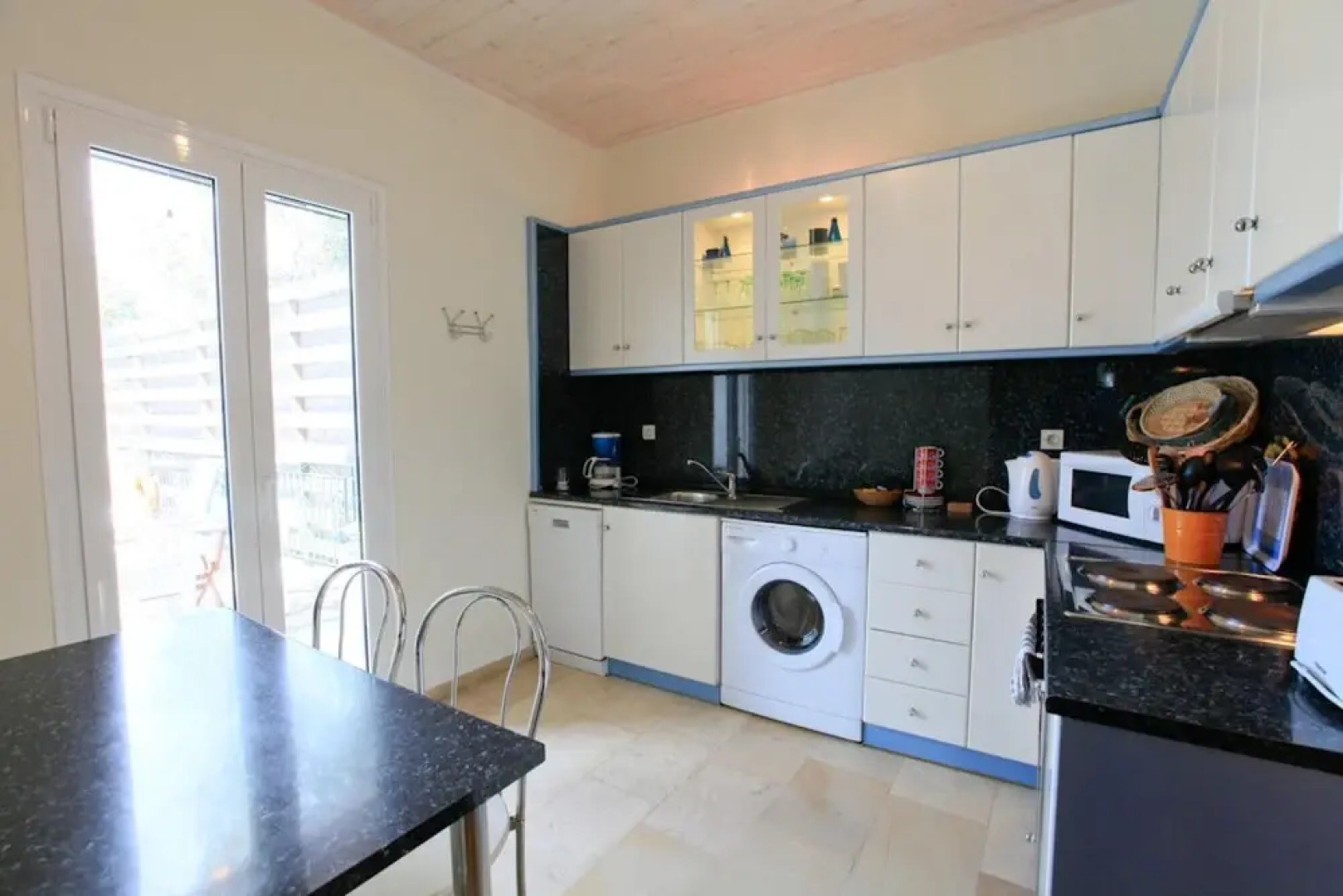 Persephone Large Private Pool Walk to Beach Sea Views A C Wifi Car Not Required - 196