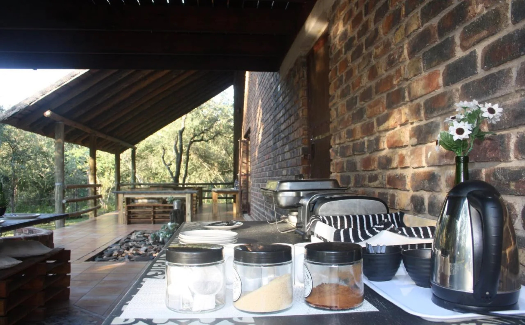 Ama-Zing African Safaris Lodge
