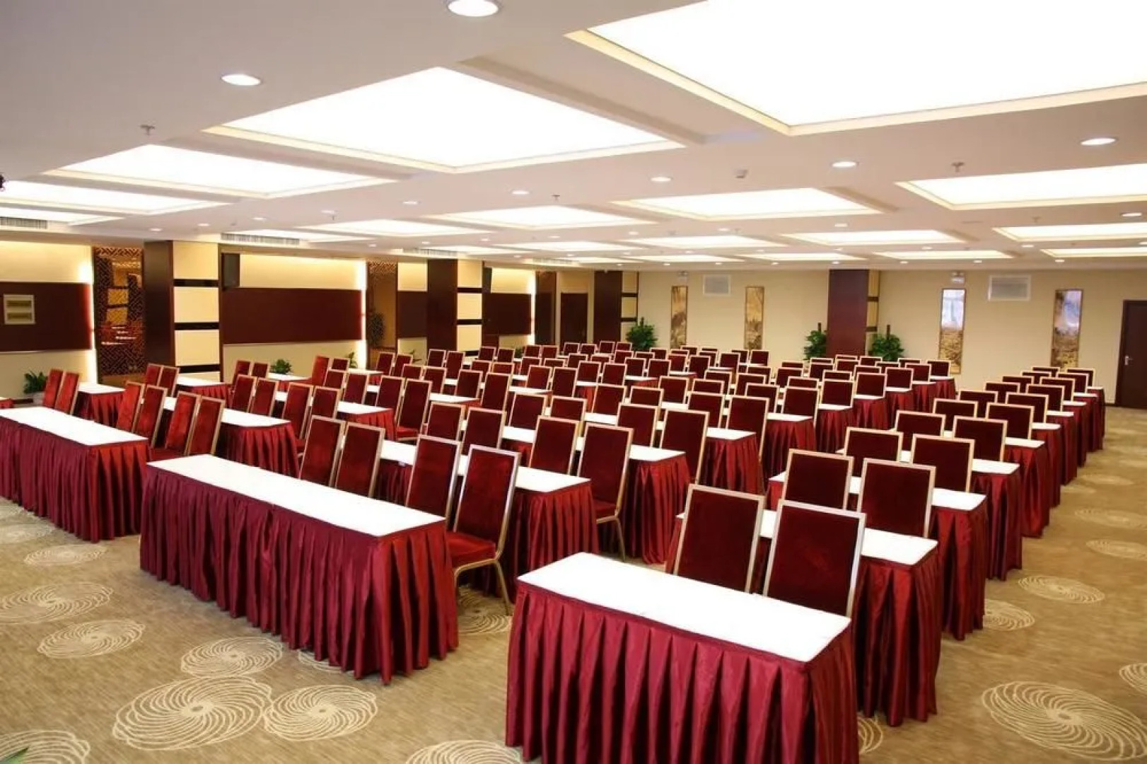 Taiyuan San Jin Business Hotel