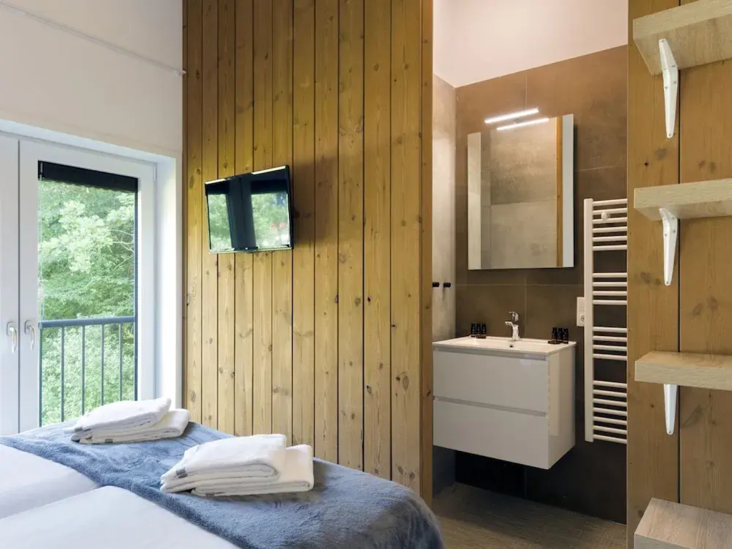 Lodge in Vlissingen Near North Sea Beach