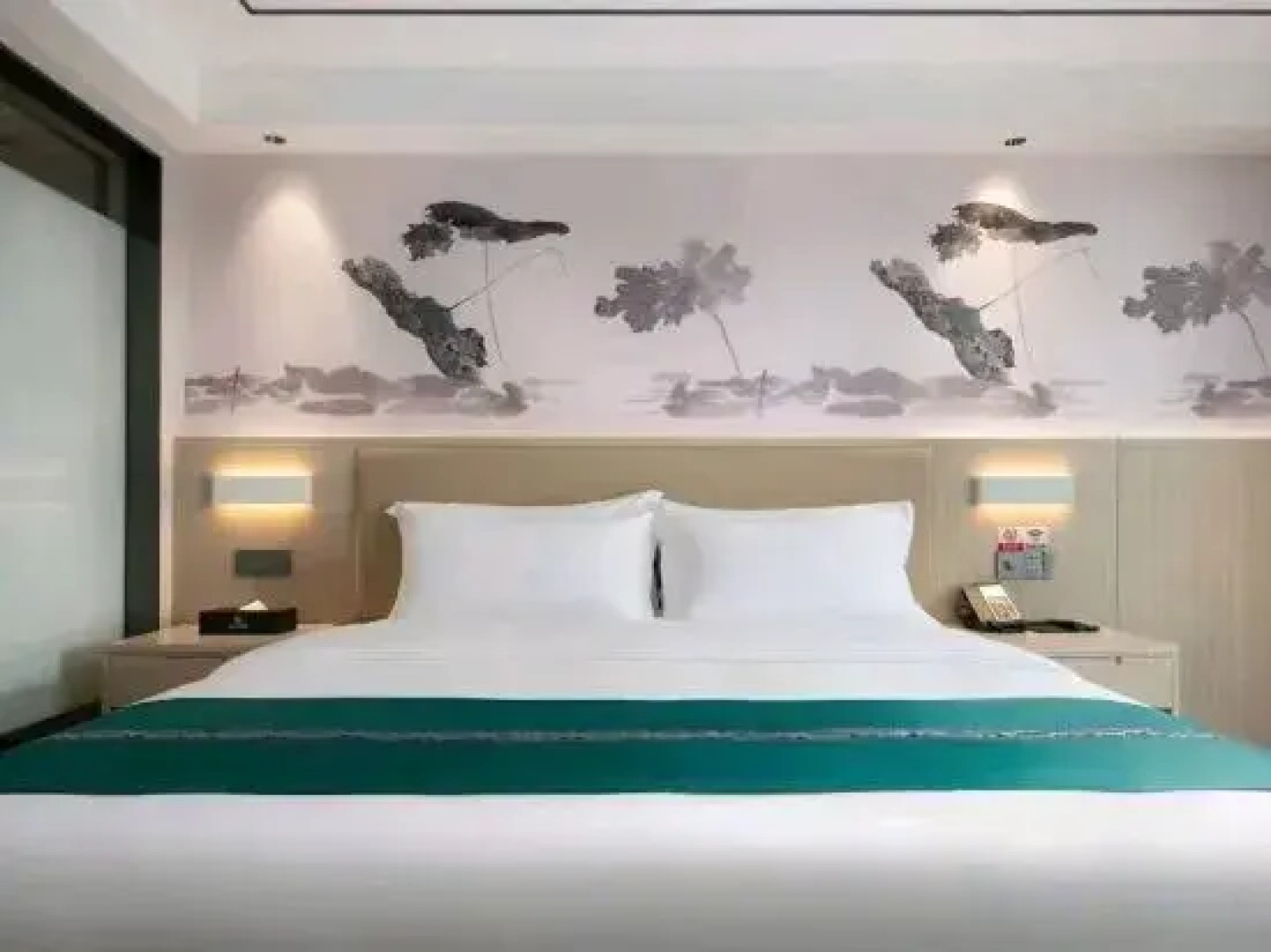 Hotel Pai Hezhou Lingfeng Plaza