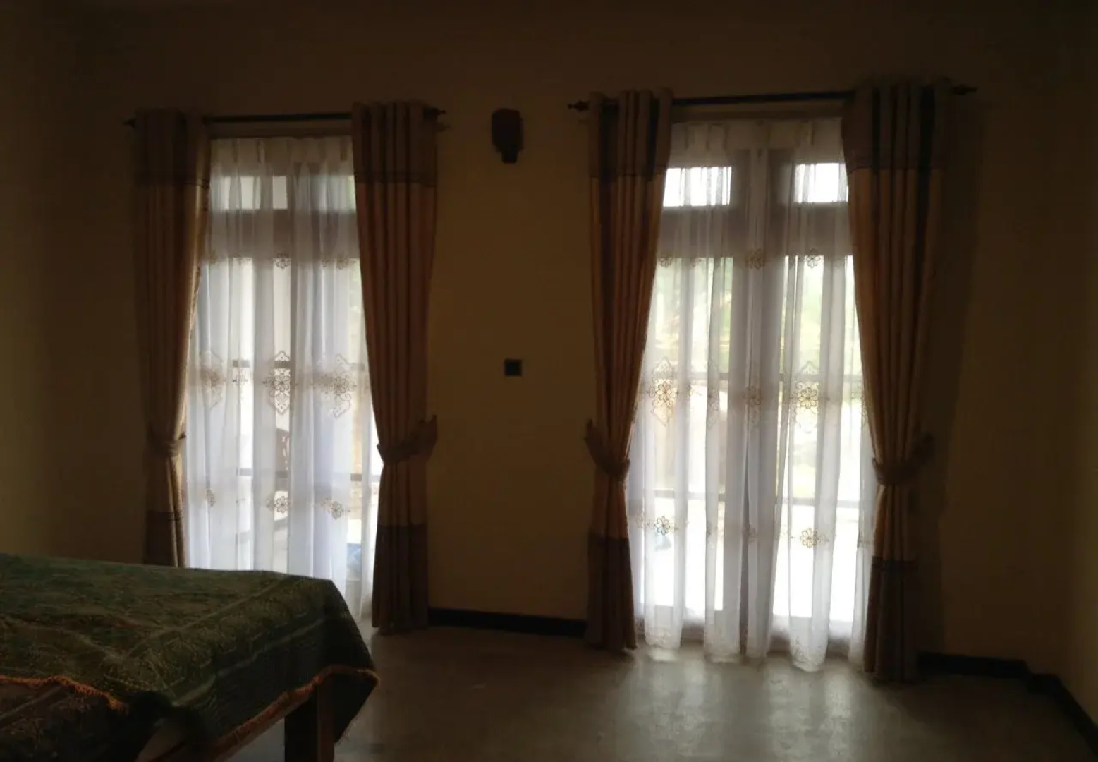 leisure bug sri lankan tours and home stay