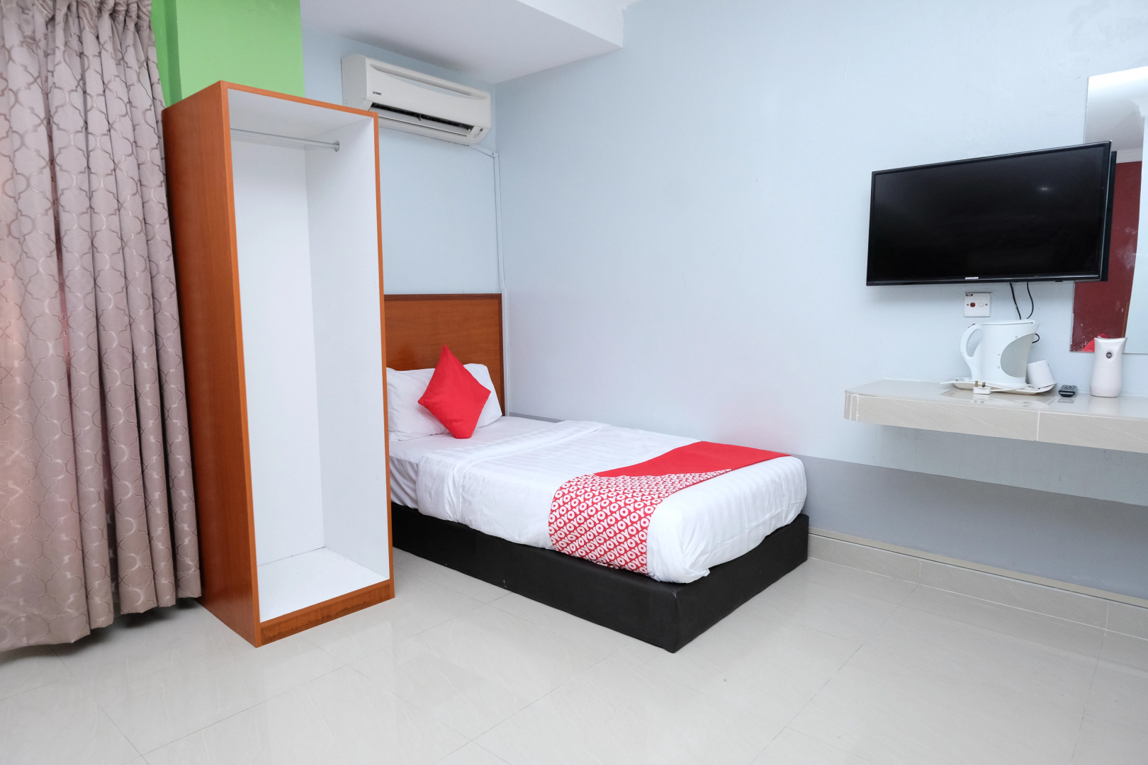 OYO 720 Corridor Hotel 2