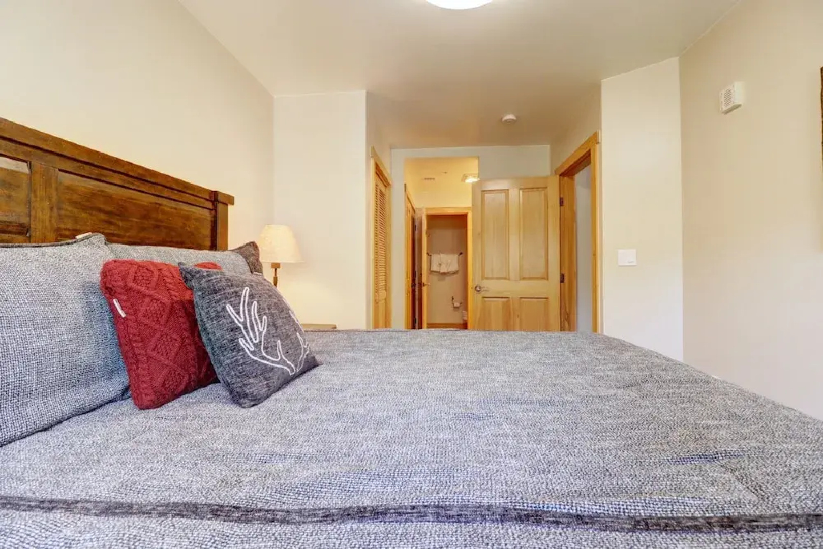 Newly Remodeled, Open Layout, with Incredible Views - CS302 by RedAwning