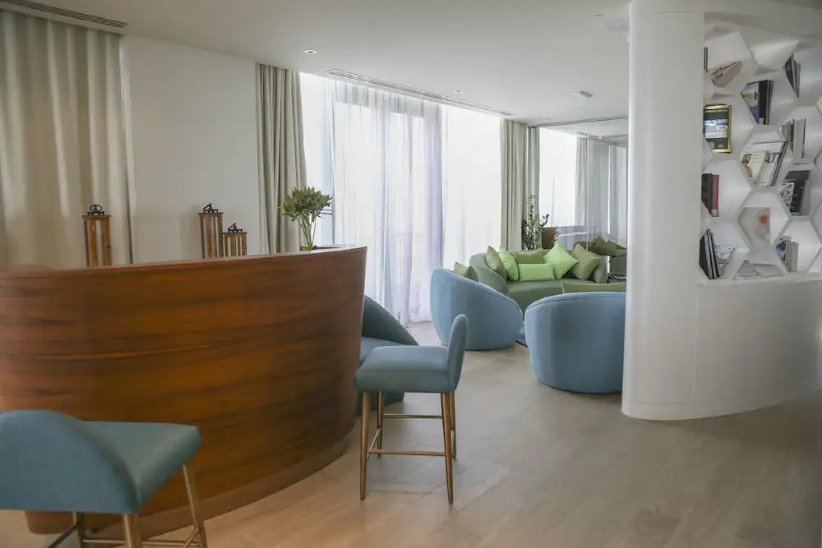 The Retreat Palm Dubai MGallery by Sofitel