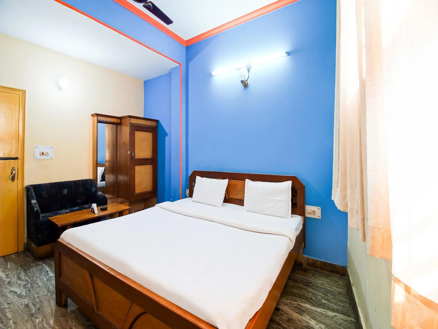 SPOT ON 37066 Hotel Aman Palace