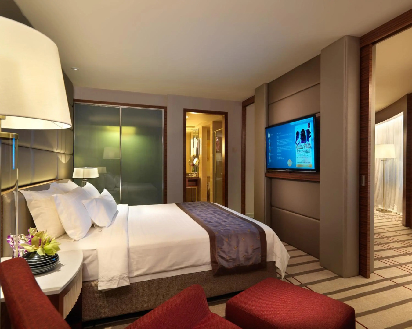 Отель One World