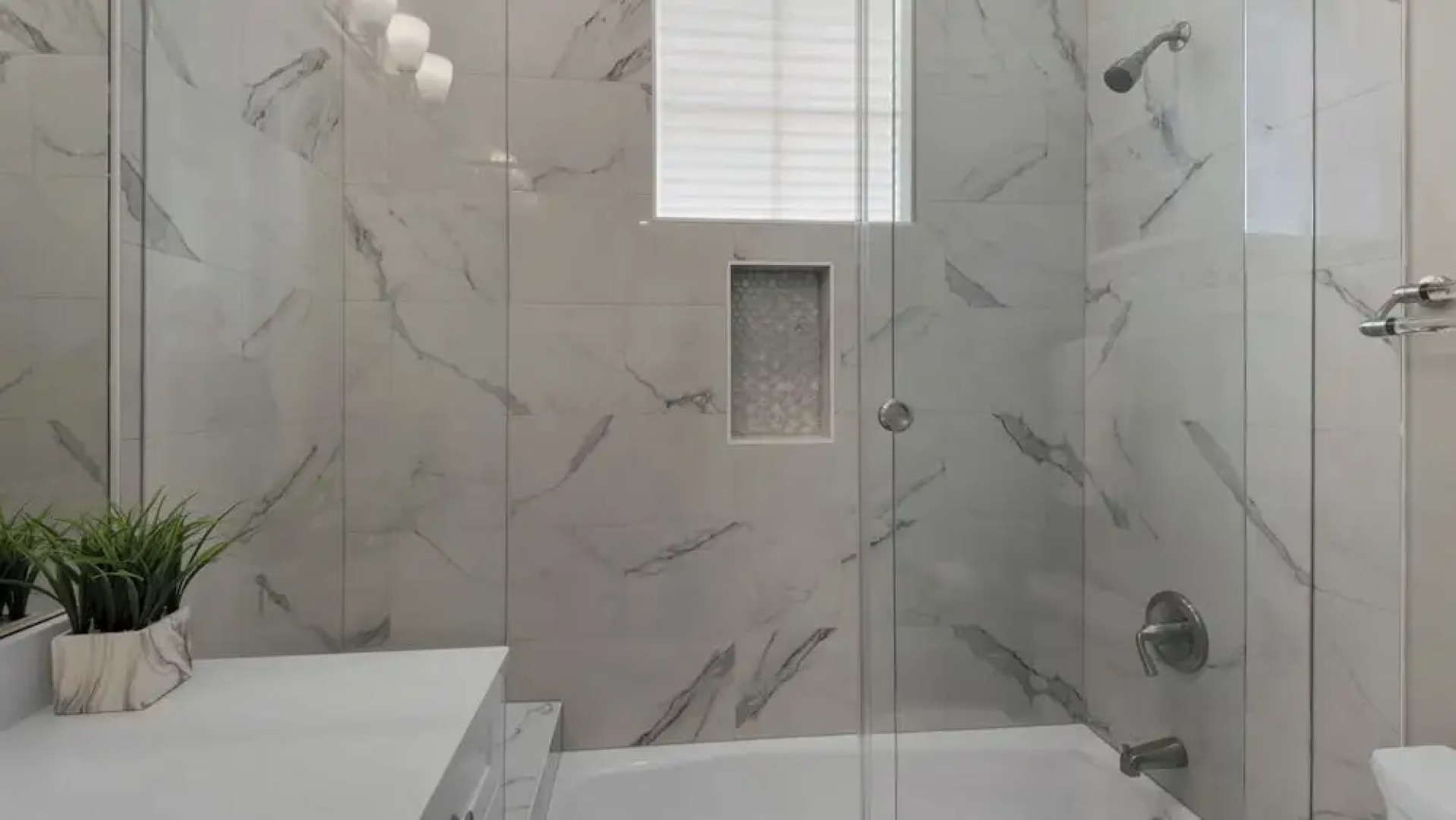 6br/5.5ba ~ Sleeps 20 ~ Perfect for Family Gateway!