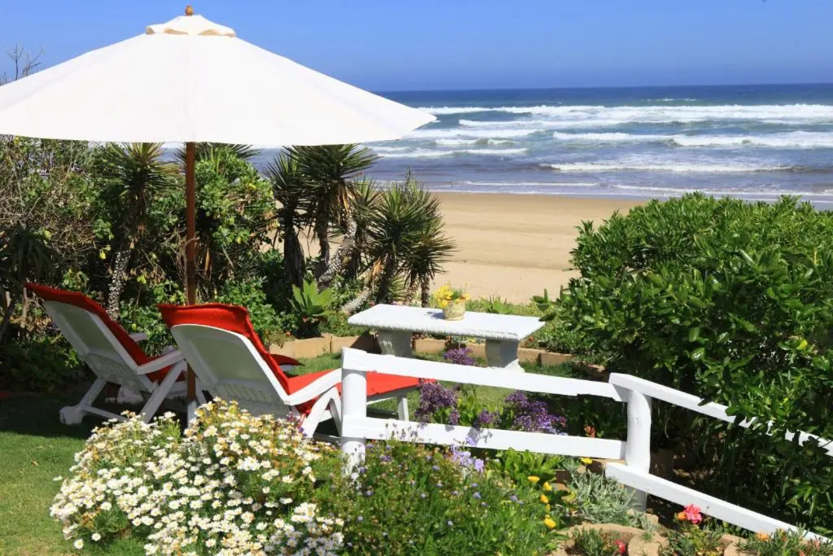 Haus am Strand - on the Beach