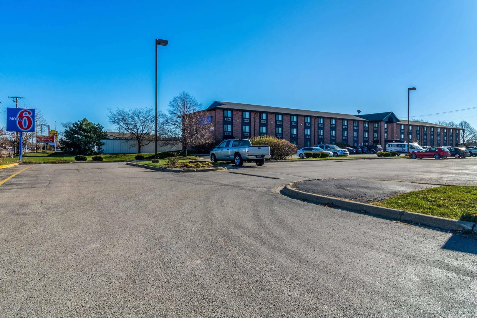 Motel 6 Elk Grove Village, IL - O'Hare