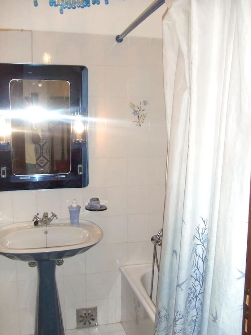 House With 3 Bedrooms in São Domingos de Rana, With Wonderful Mountain View and Enclosed Garden Near the Beach