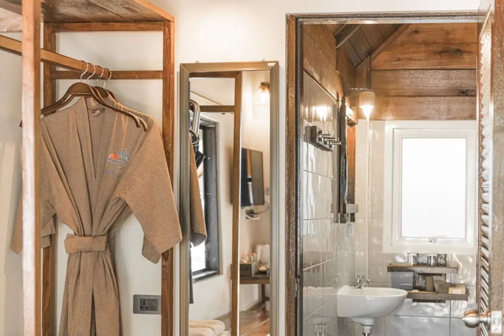 Kohjum Sea Beach Resort