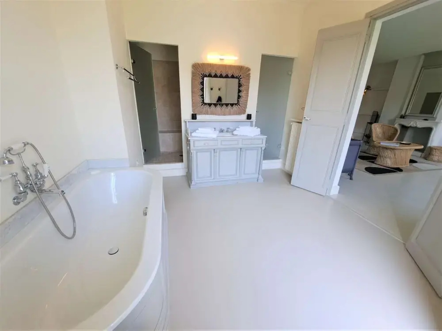 Villa Maillane 18th Century Residence Completely Renovated