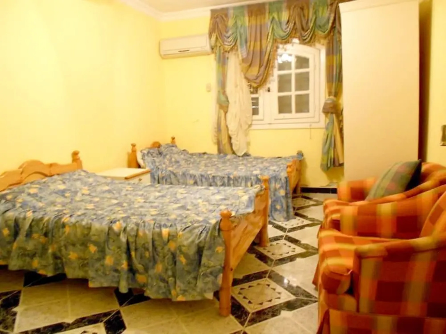 House With 5 Bedrooms in Markaz Al Alamein, With Pool Access, Enclosed